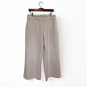 JL Atelier Light Beige Cropped Pants Size Medium - New, Washed